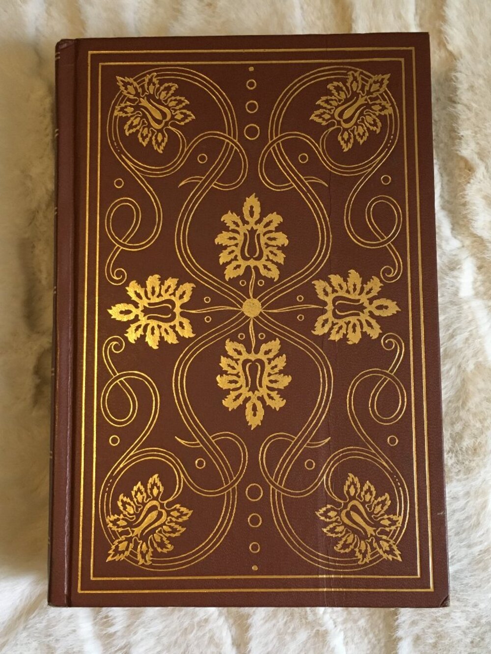 VTG The Colette Omnibus (1974) ICL Gilt Hardcover Red Leatherette 📕